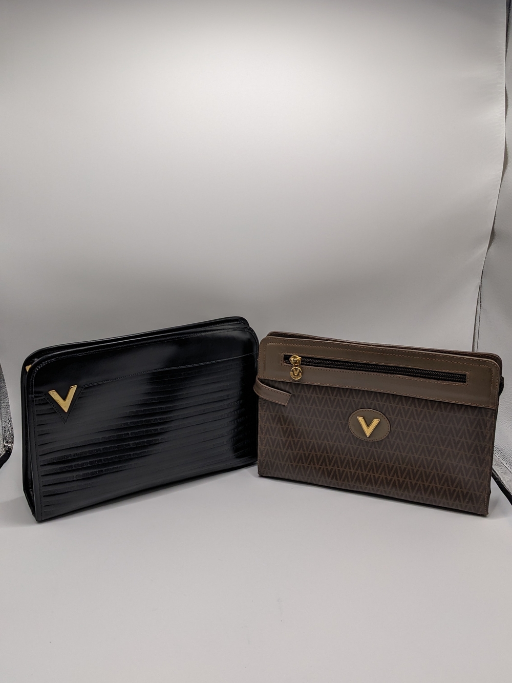 V-Emblem Women's Brown and Black Clutch Set